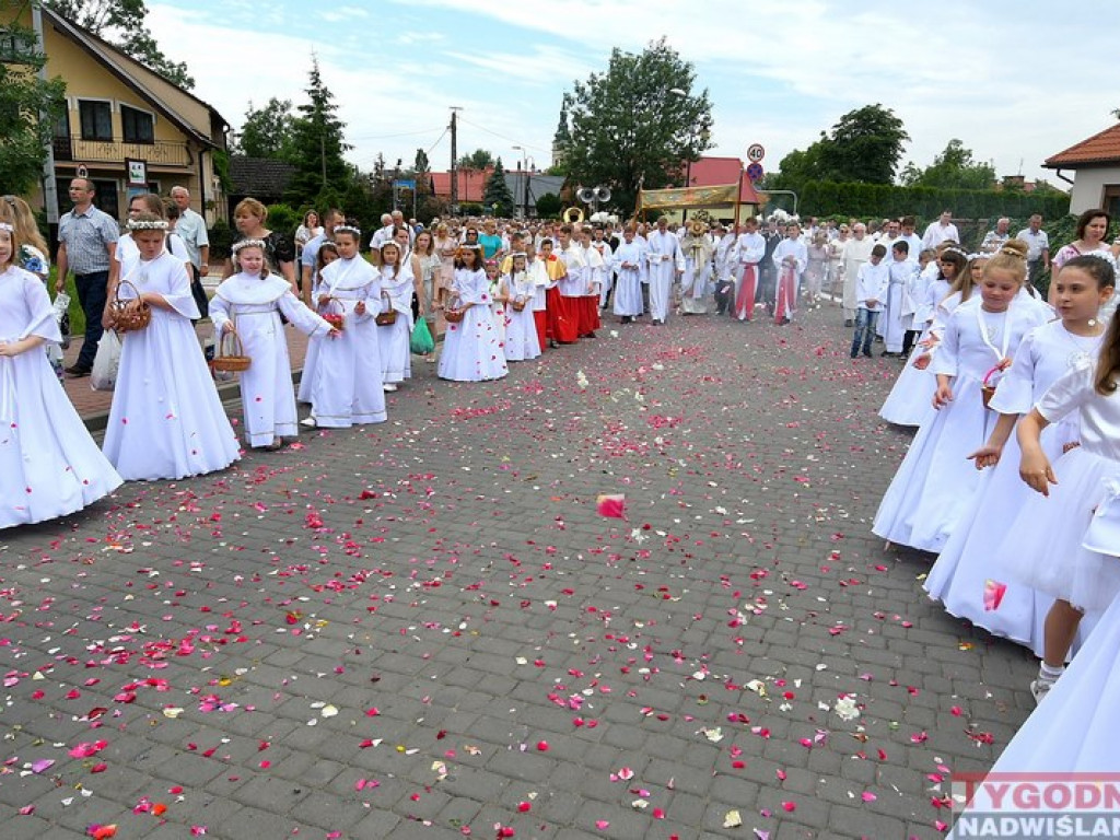 Procesja Bożego Ciała w Tarnobrzegu [zdjęcia]