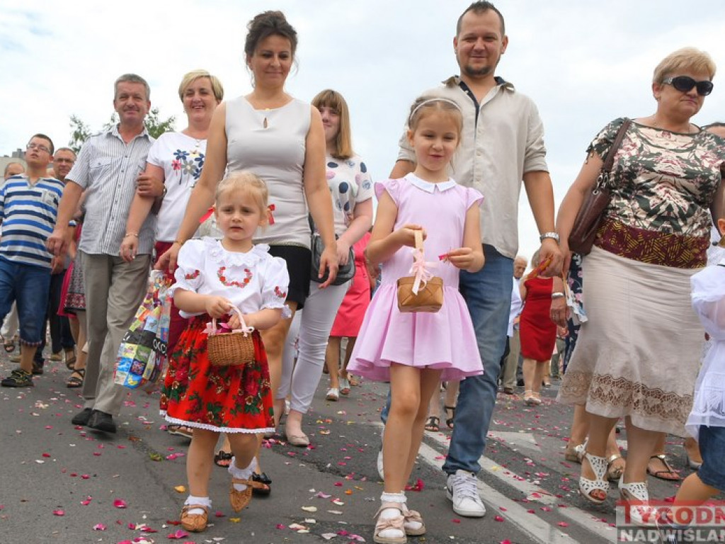 Procesja Bożego Ciała w Tarnobrzegu [zdjęcia]