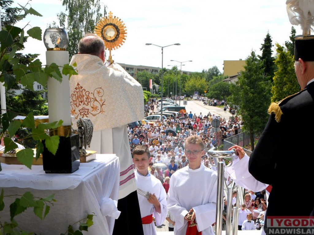 Procesja Bożego Ciała w Tarnobrzegu [zdjęcia]