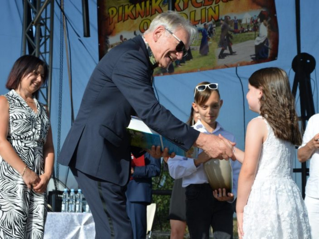 Andrzej Seweryn odebrał Kryształowe Berło. Piknik Rycerski w Ossolinie [zdjęcia]