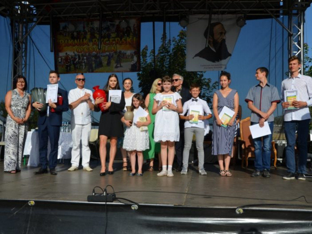 Andrzej Seweryn odebrał Kryształowe Berło. Piknik Rycerski w Ossolinie [zdjęcia]