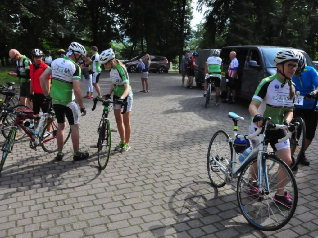 Na rowerach z modlitewnymi intencjami na Dolny Śląsk [zdjęcia]