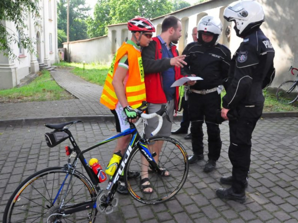 Na rowerach z modlitewnymi intencjami na Dolny Śląsk [zdjęcia]