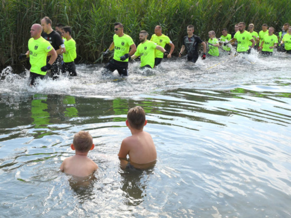 Bieg ekstremalny Run Fit nad Jeziorem Tarnobrzeskim [zdjęcia]