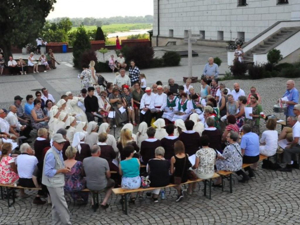 Wspólnie, patriotycznie dla żołnierzy