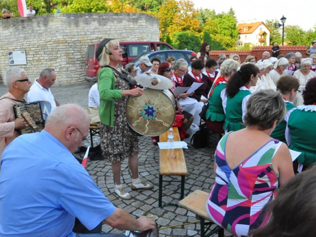 Wspólnie, patriotycznie dla żołnierzy