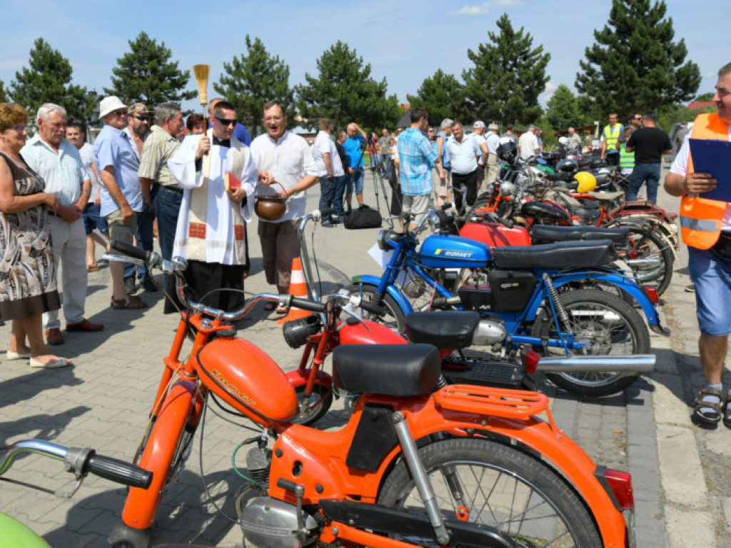 Zjazd starych motocykli w Grębowie (galeria)
