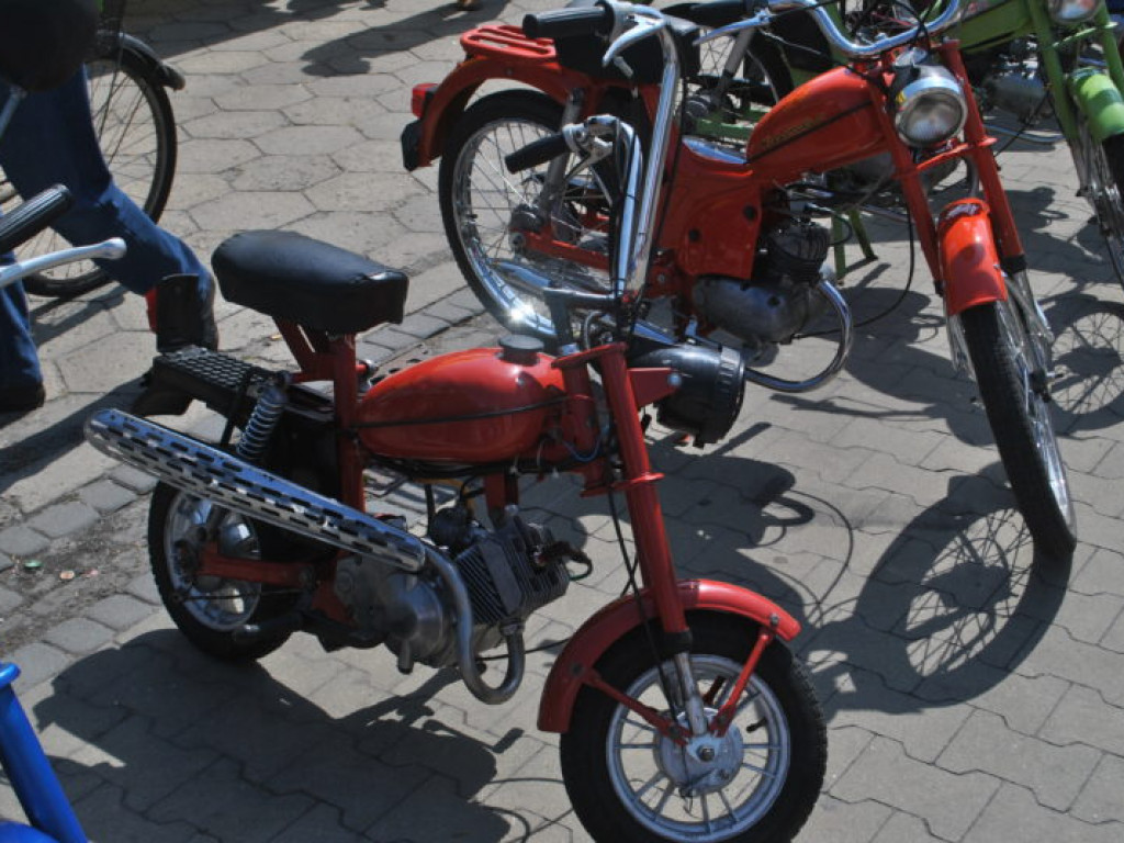 Zjazd starych motocykli w Grębowie (galeria)