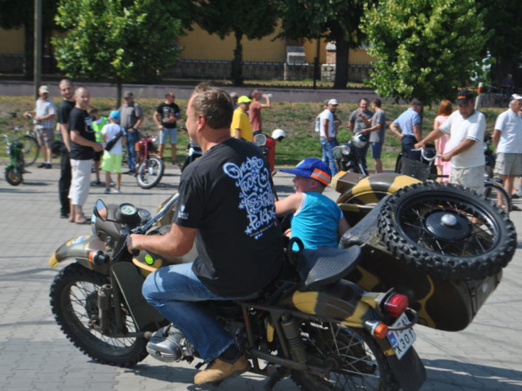 Zjazd starych motocykli w Grębowie (galeria)