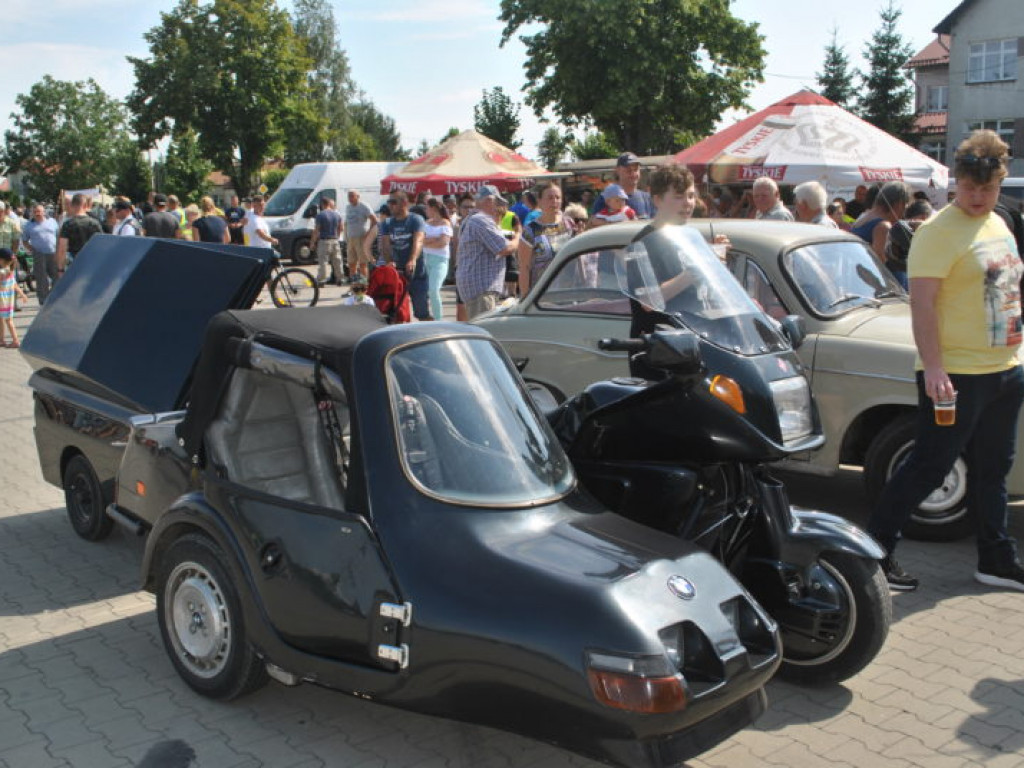 Zjazd starych motocykli w Grębowie (galeria)
