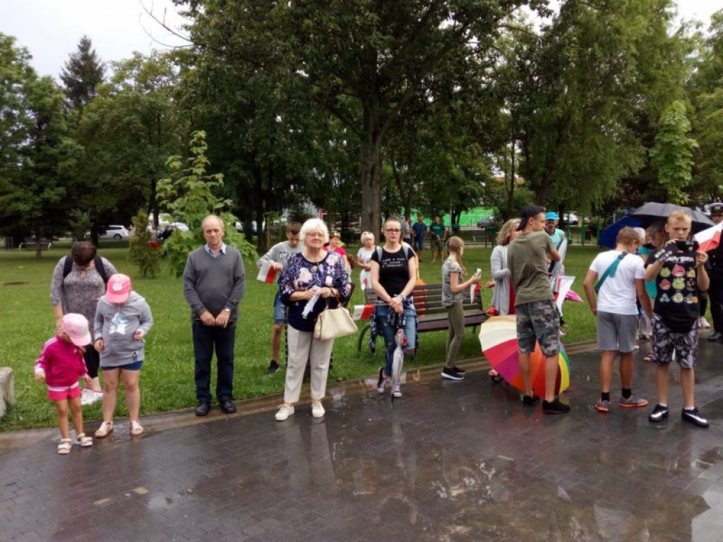 Staszów w hołdzie powstańcom warszawskim [zdjęcia]