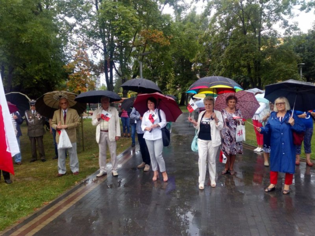 Staszów w hołdzie powstańcom warszawskim [zdjęcia]