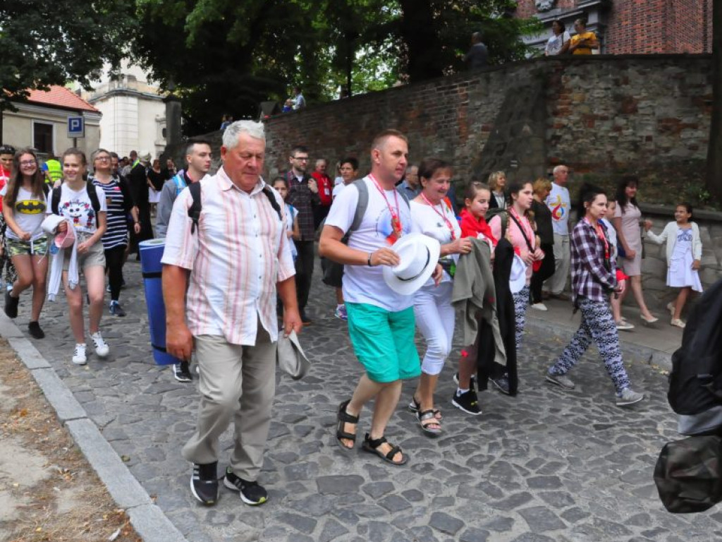 Pątnicy już w drodze [zdjęcia]
