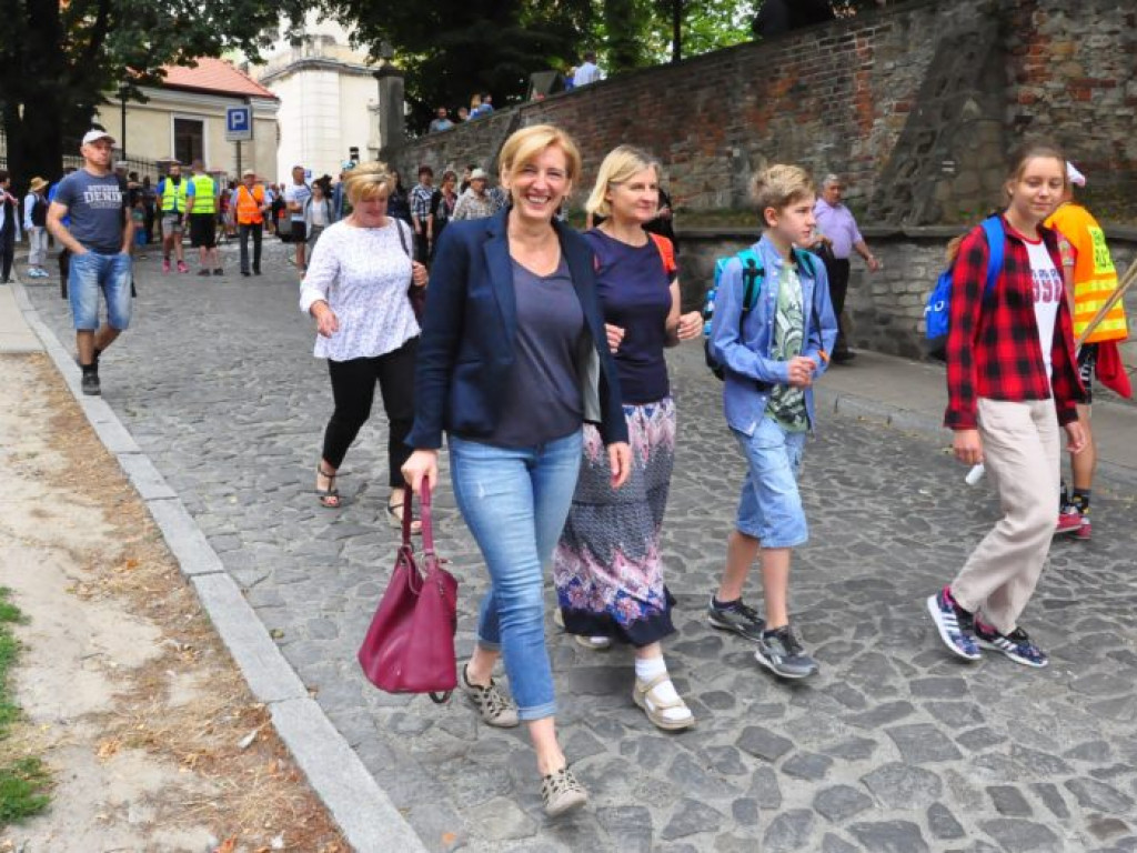 Pątnicy już w drodze [zdjęcia]