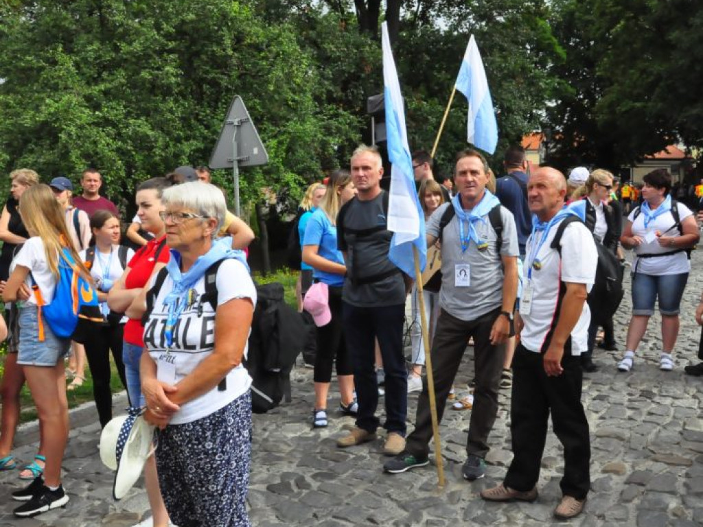 Pątnicy już w drodze [zdjęcia]