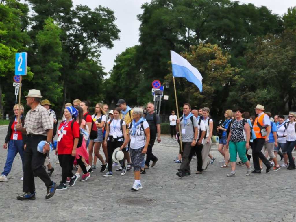 Pątnicy już w drodze [zdjęcia]