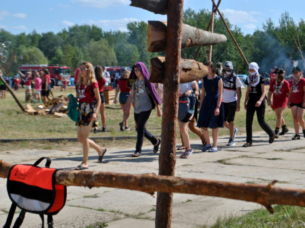 Harcerze nad Jeziorem Tarnobrzeskim (galeria)