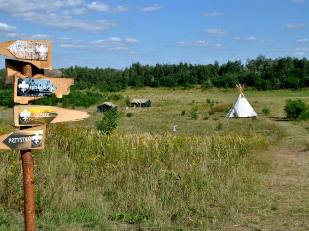 Harcerze nad Jeziorem Tarnobrzeskim (galeria)