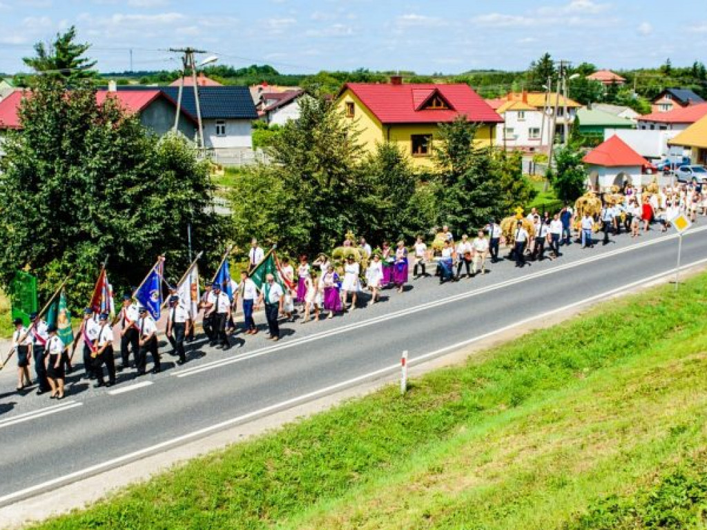 Dożynkowe świętowanie w Łoniowie [zdjęcia]