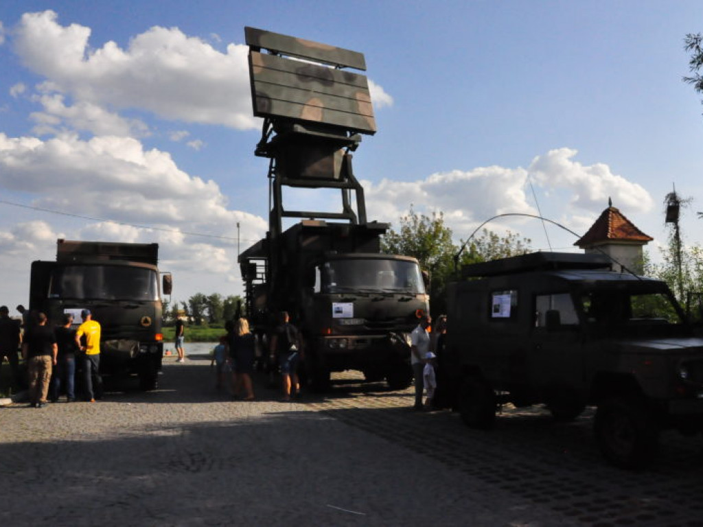 Tłumy na pikniku wojskowym w Sandomierzu [zdjęcia]