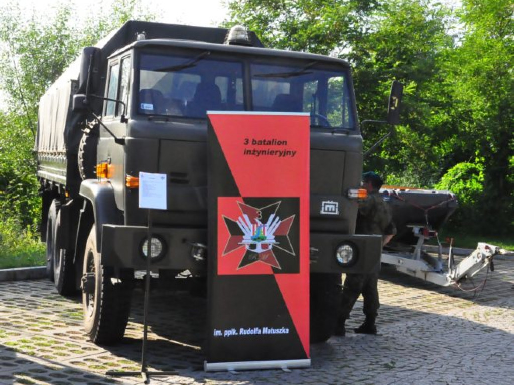 Tłumy na pikniku wojskowym w Sandomierzu [zdjęcia]