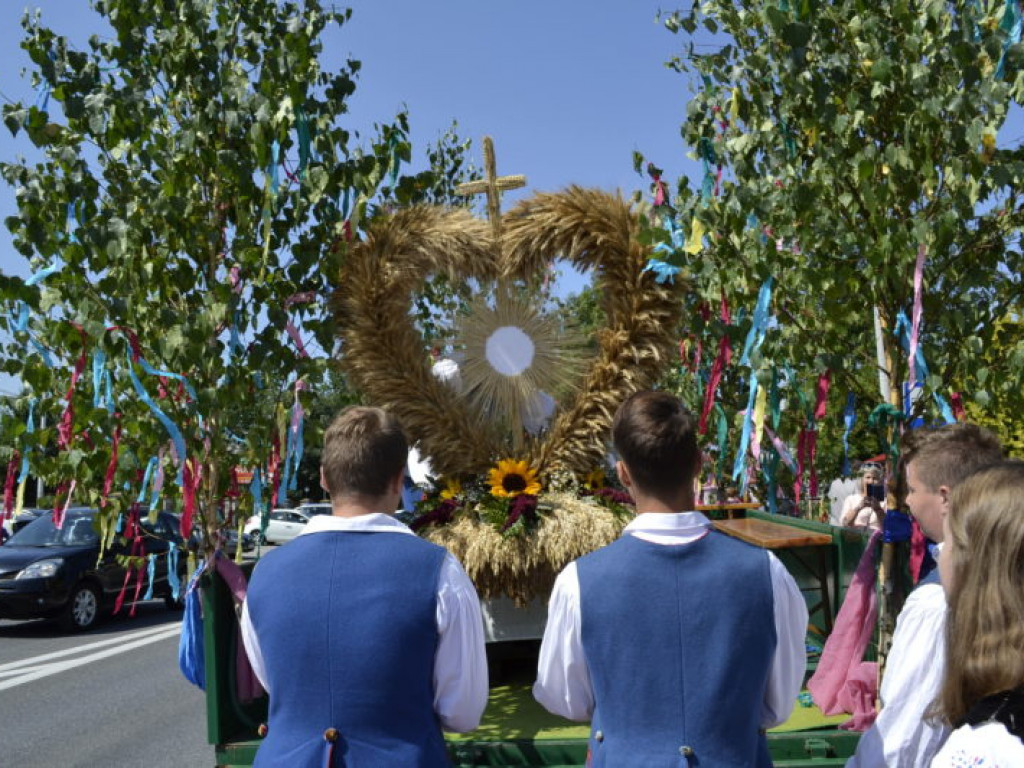 Święto Chleba w tarnobrzeskim Mokrzyszowie (galeria)