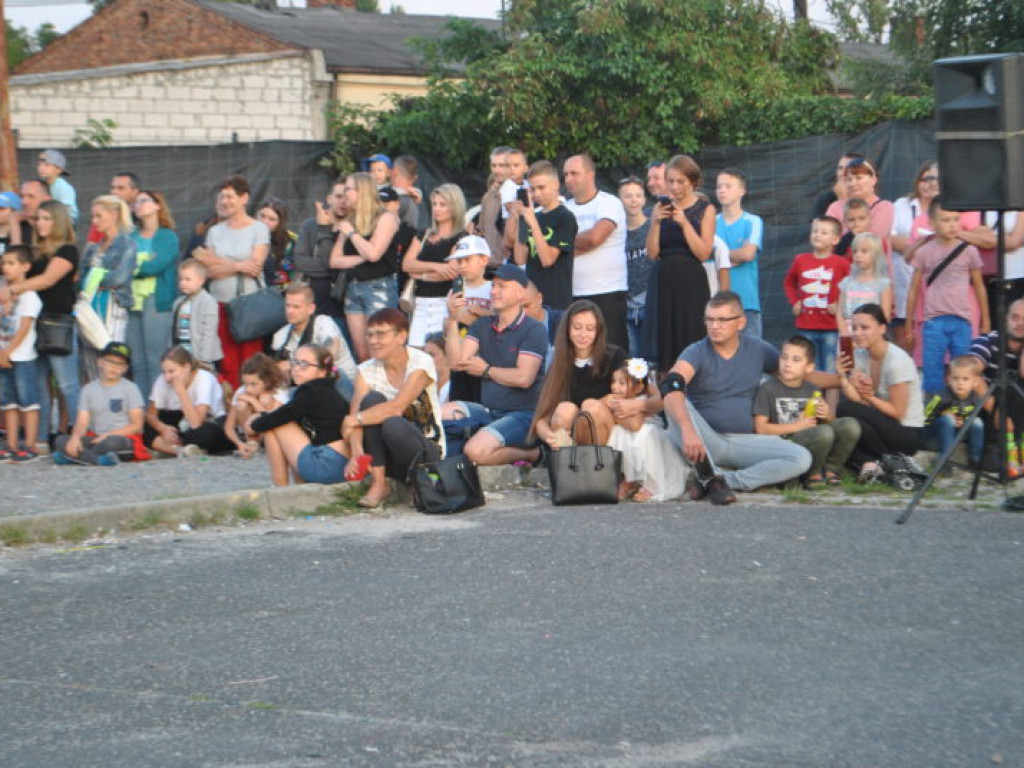 Motoryzacyjny show w Tarnobrzegu (zdjęcia)