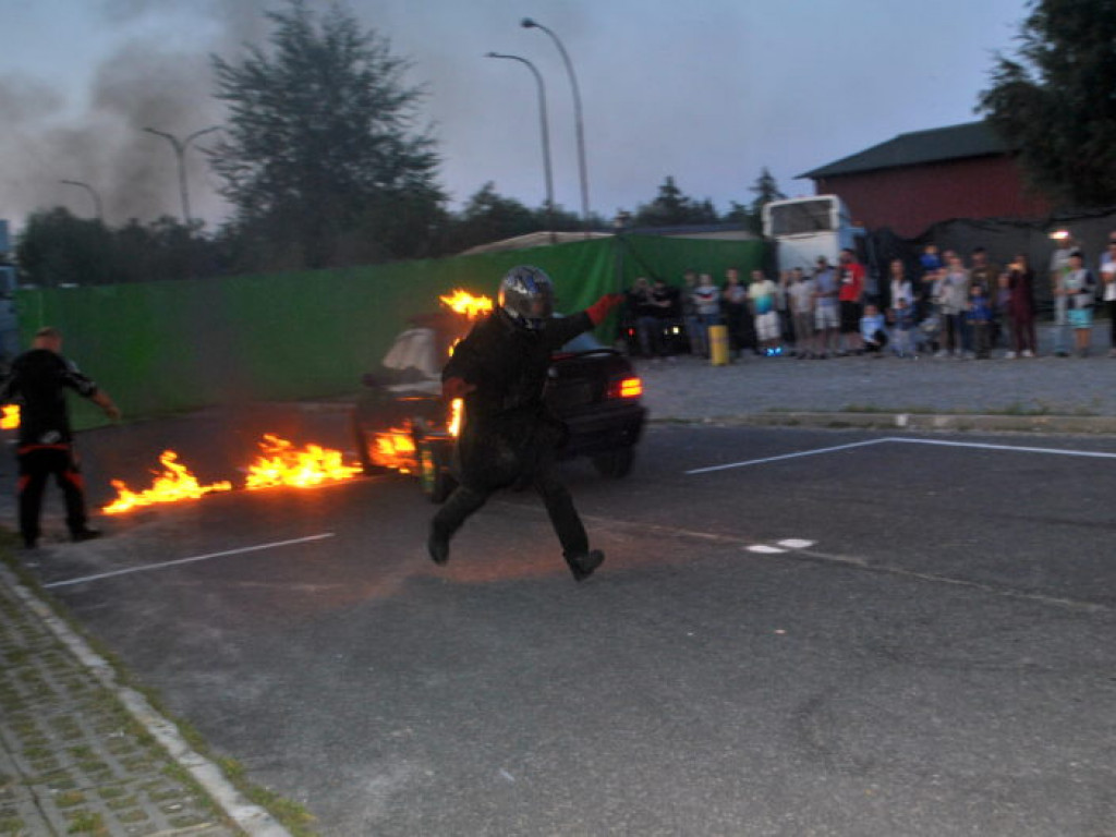 Motoryzacyjny show w Tarnobrzegu (zdjęcia)