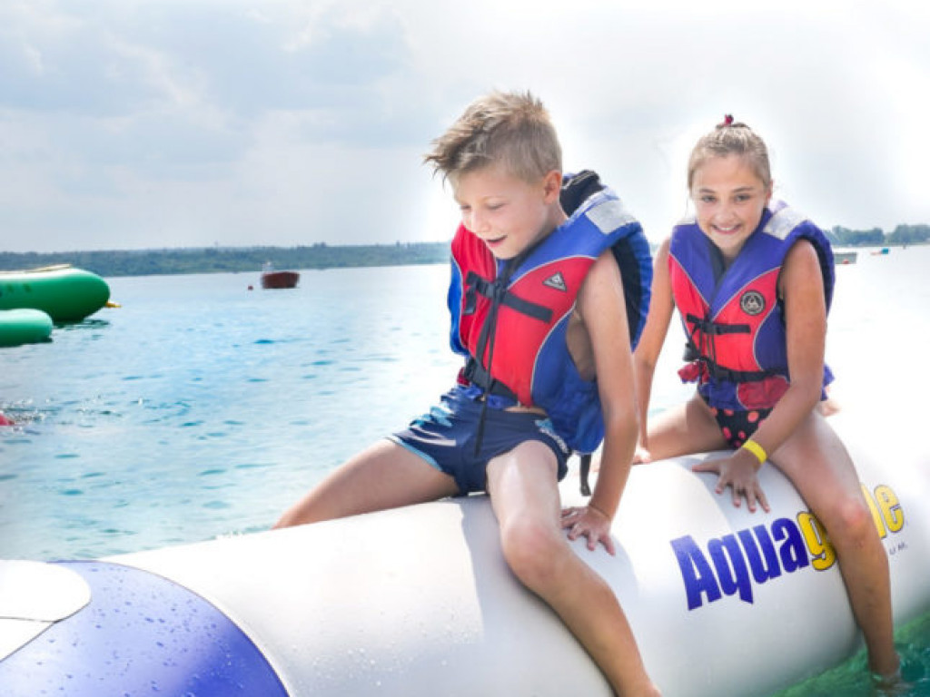 Woda, zabawa, radość - Wodny Park Rozrywki nad Jeziorem Tarnobrzeskim