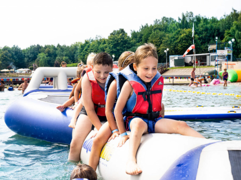 Woda, zabawa, radość - Wodny Park Rozrywki nad Jeziorem Tarnobrzeskim