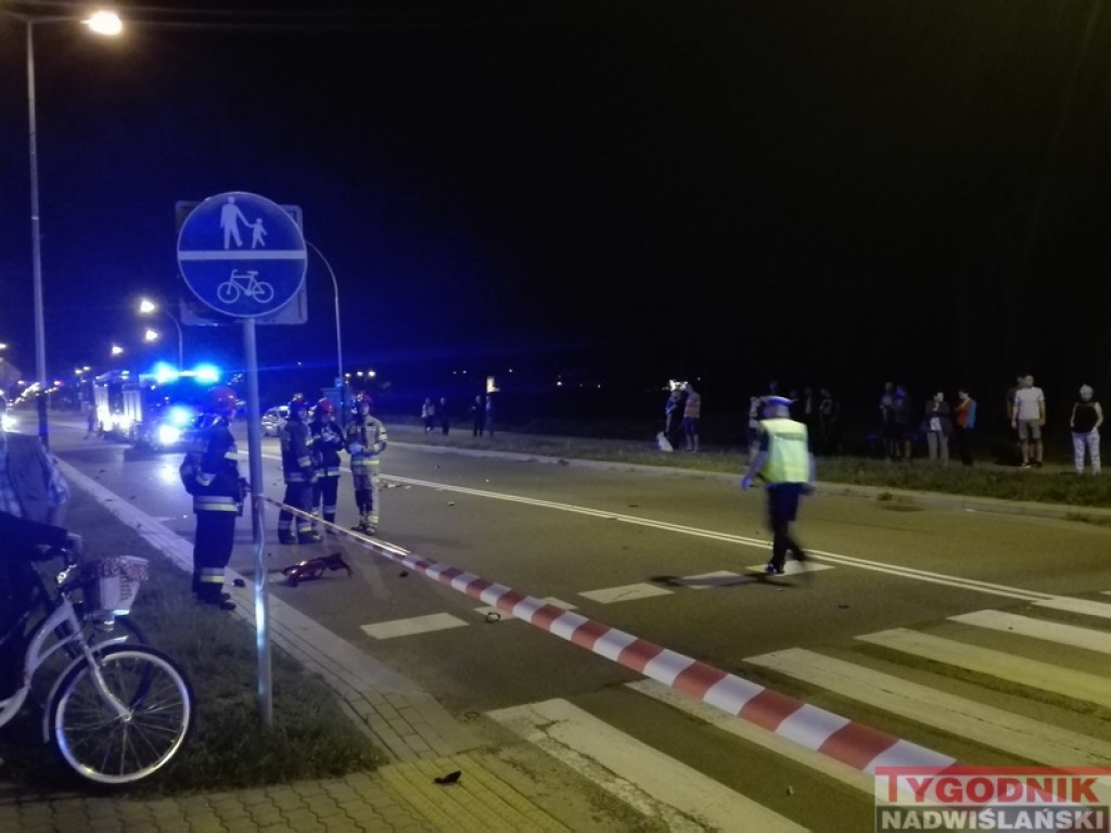 Koszmarny wypadek w Tarnobrzegu. 2 osoby nie żyją [zdjęcia]