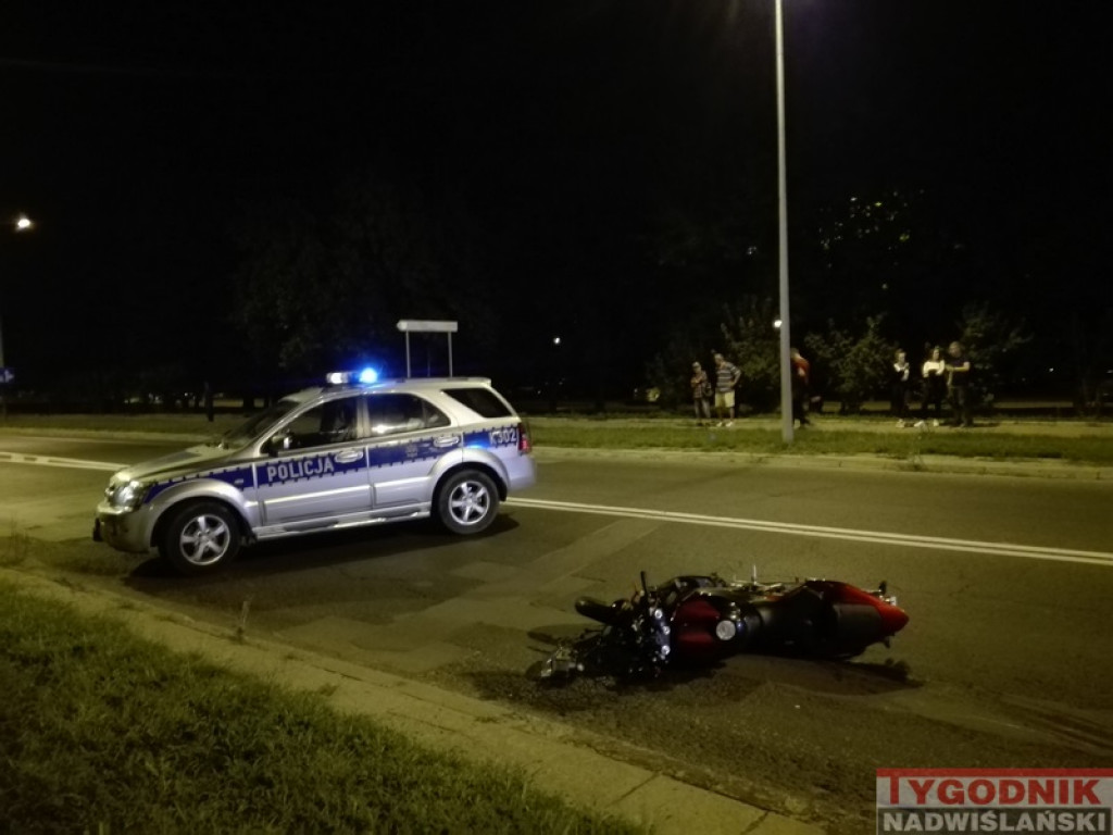 Koszmarny wypadek w Tarnobrzegu. 2 osoby nie żyją [zdjęcia]