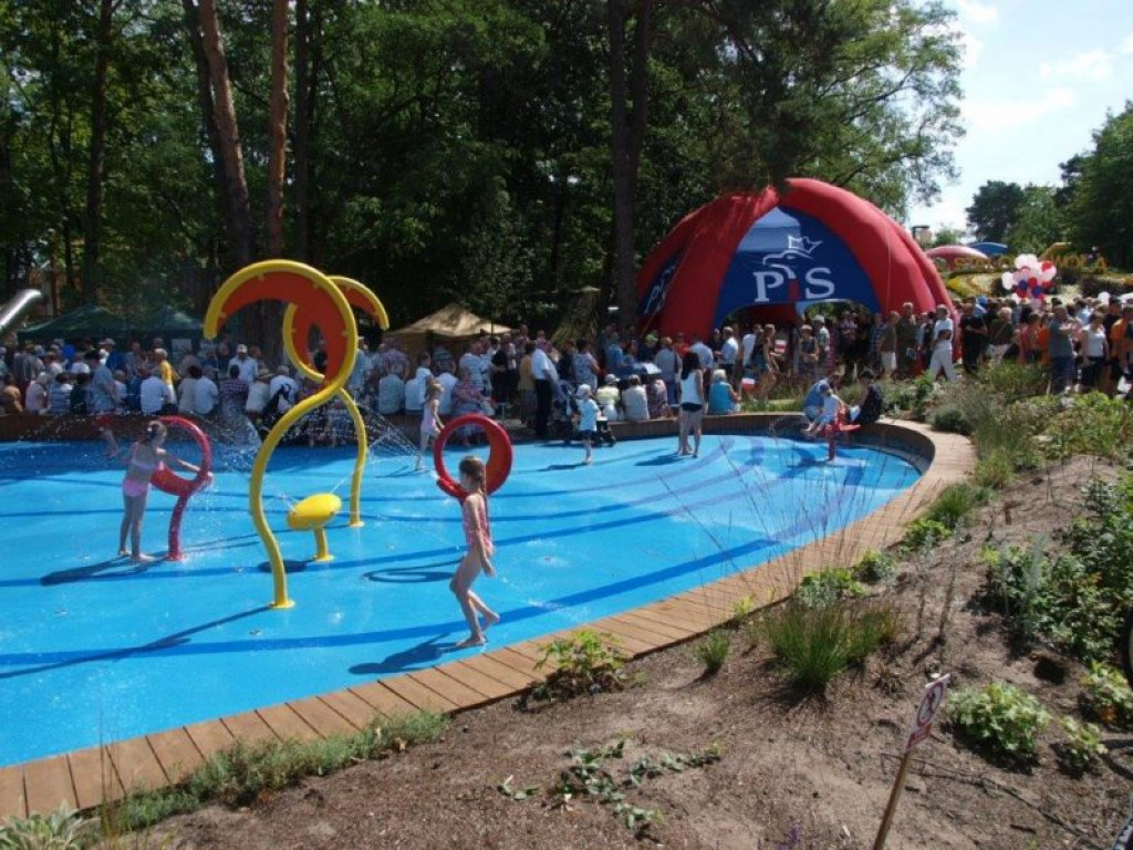 Prezes PiS i kilkanaście tysięcy osób na pikniku w Stalowej Woli [zdjęcia]