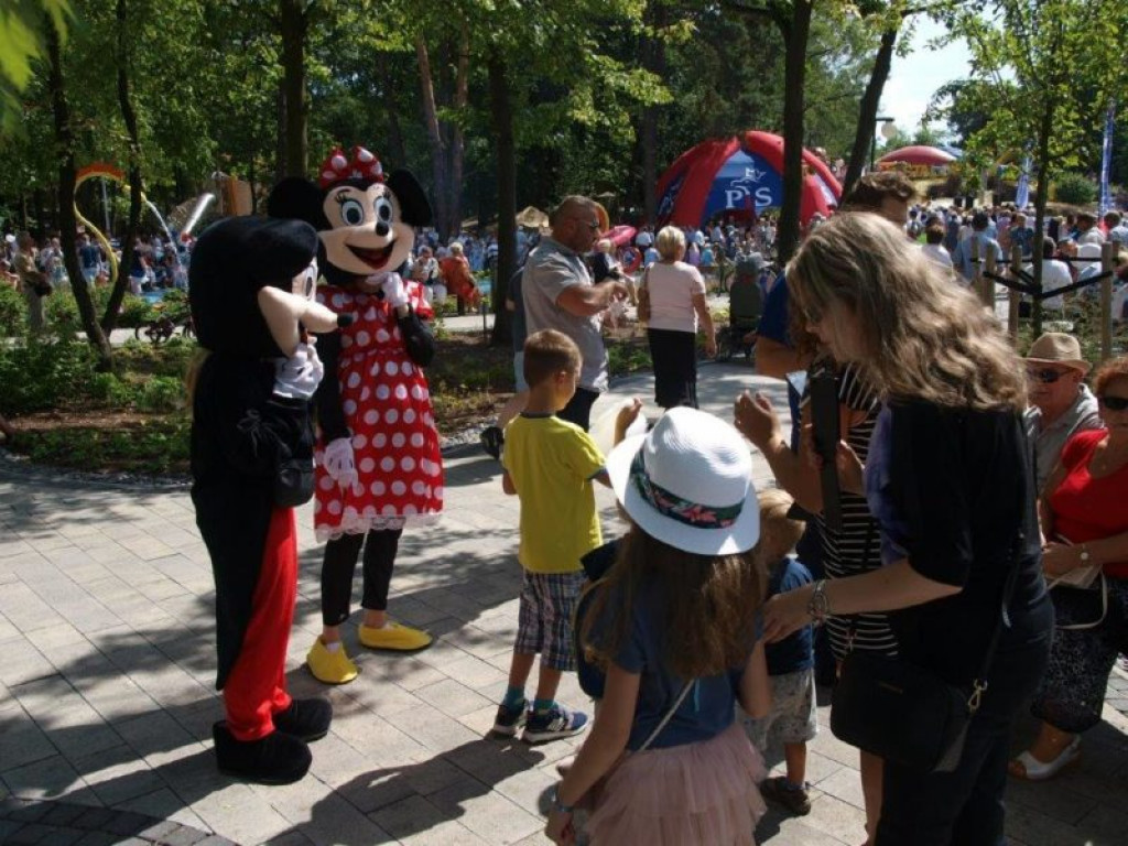 Prezes PiS i kilkanaście tysięcy osób na pikniku w Stalowej Woli [zdjęcia]