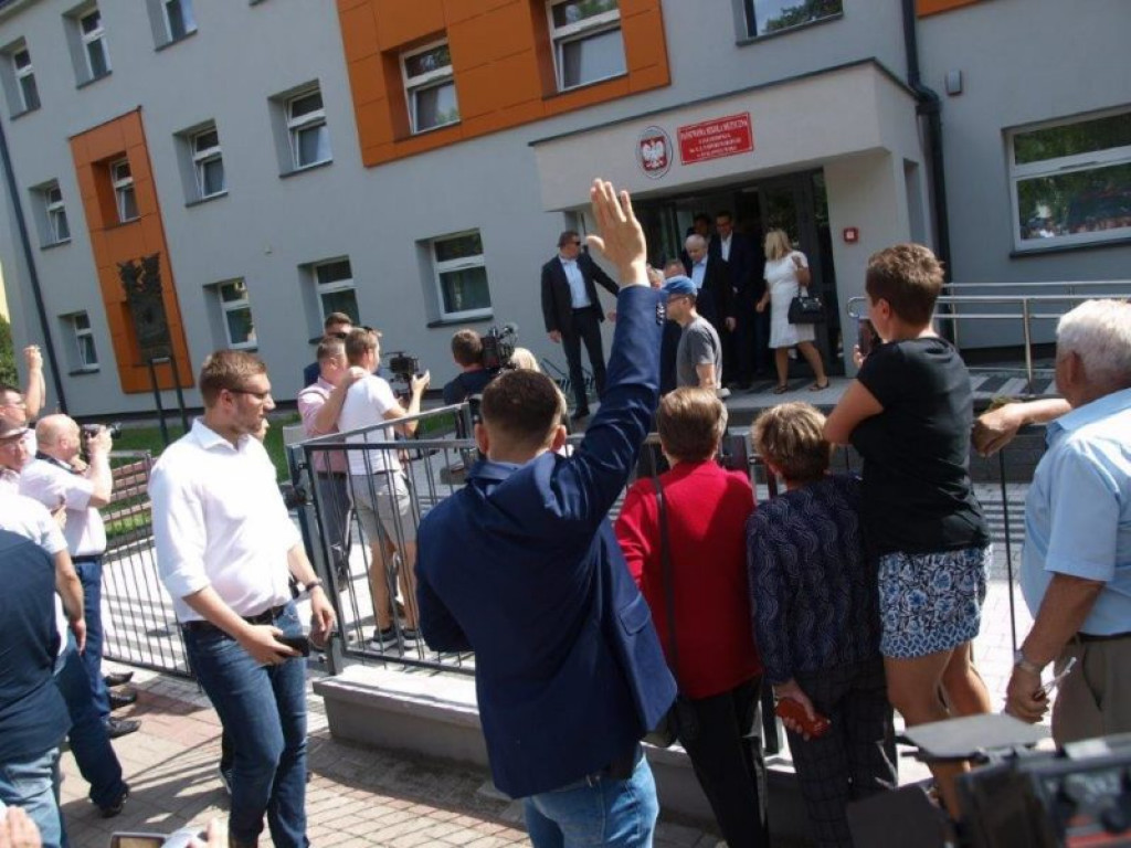 Prezes PiS i kilkanaście tysięcy osób na pikniku w Stalowej Woli [zdjęcia]