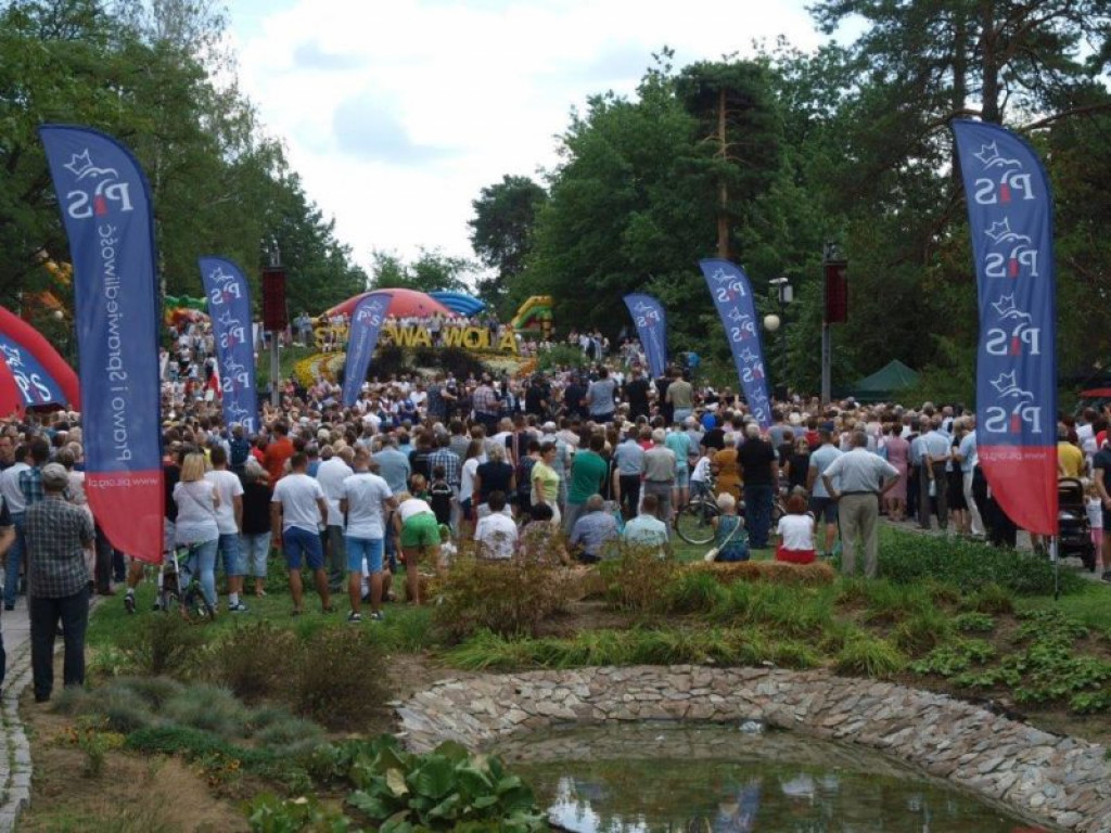 Prezes PiS i kilkanaście tysięcy osób na pikniku w Stalowej Woli [zdjęcia]