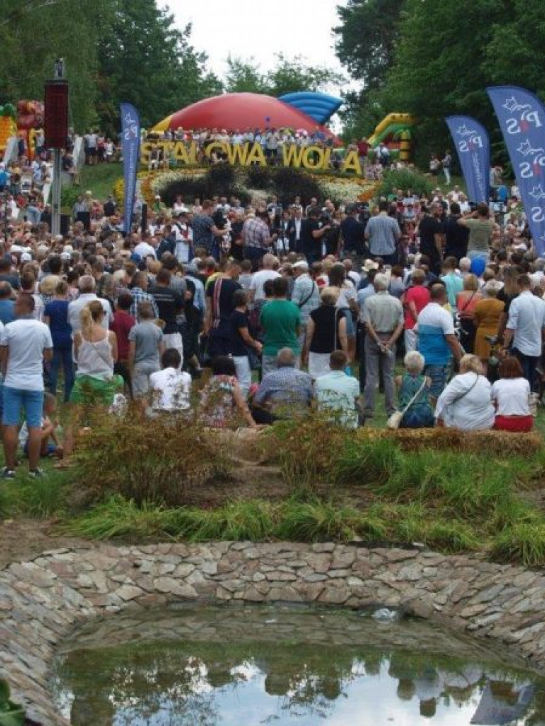 Prezes PiS i kilkanaście tysięcy osób na pikniku w Stalowej Woli [zdjęcia]