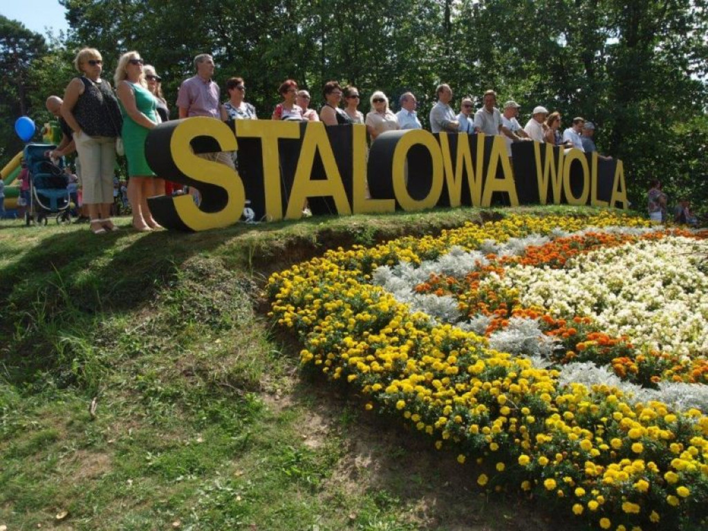 Prezes PiS i kilkanaście tysięcy osób na pikniku w Stalowej Woli [zdjęcia]