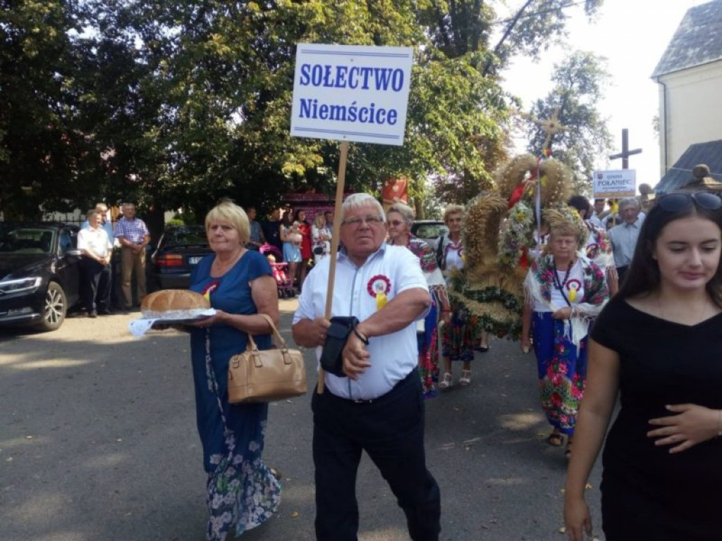 W Bogorii trwają dożynki powiatu staszowskiego [zdjęcia]