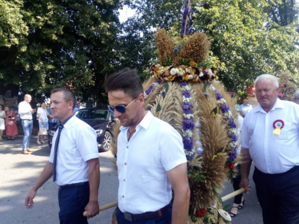 W Bogorii trwają dożynki powiatu staszowskiego [zdjęcia]