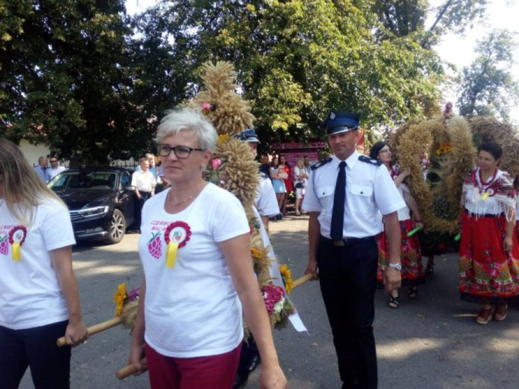 W Bogorii trwają dożynki powiatu staszowskiego [zdjęcia]