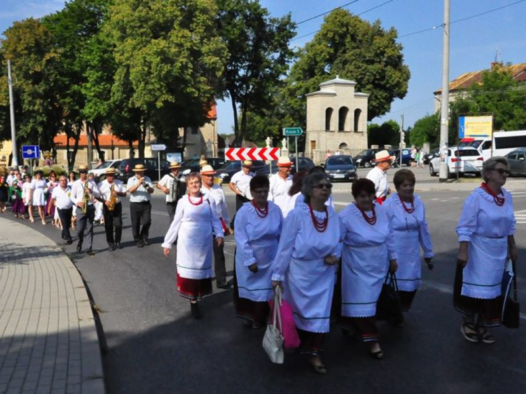 Mieszkańcy powiatu sandomierskiego podziękowali za plony [zdjęcia]