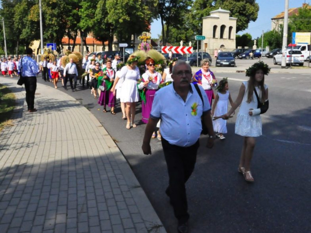 Mieszkańcy powiatu sandomierskiego podziękowali za plony [zdjęcia]