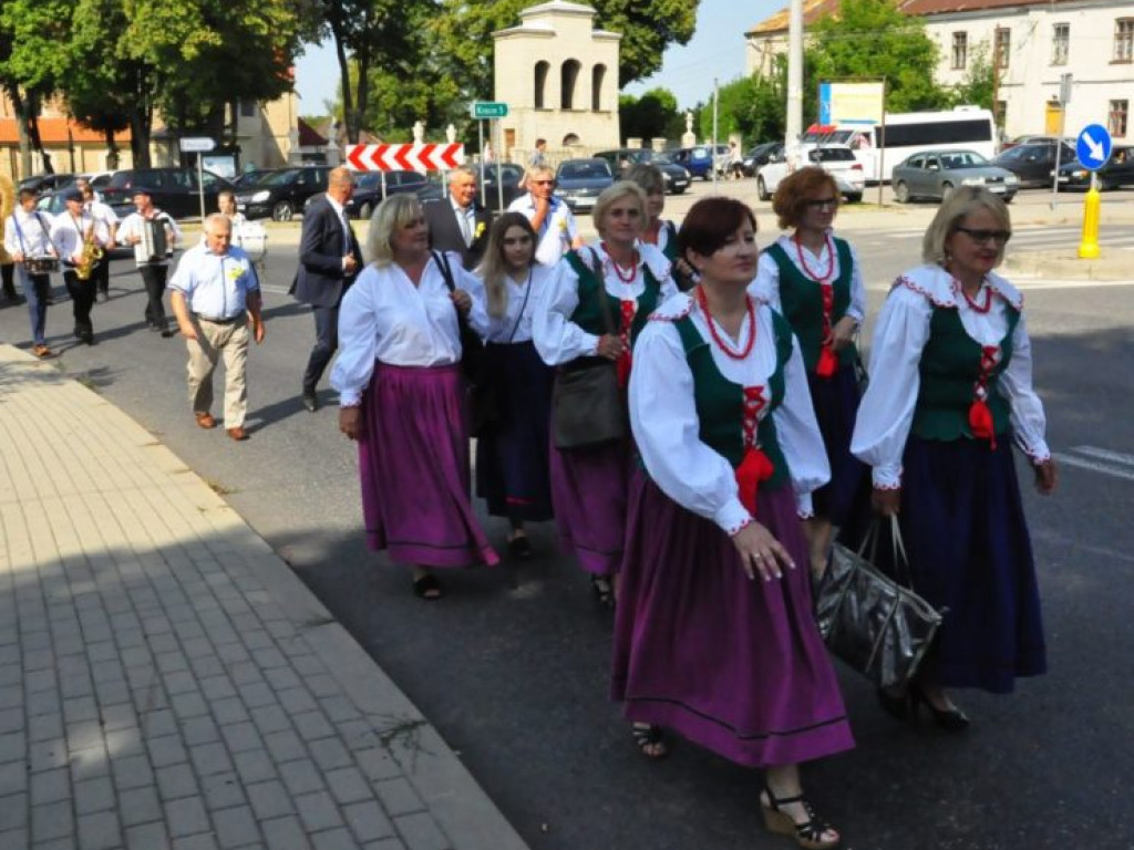 Mieszkańcy powiatu sandomierskiego podziękowali za plony [zdjęcia]