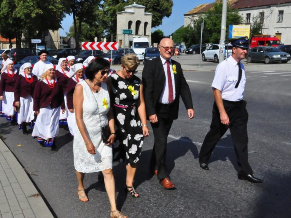 Mieszkańcy powiatu sandomierskiego podziękowali za plony [zdjęcia]