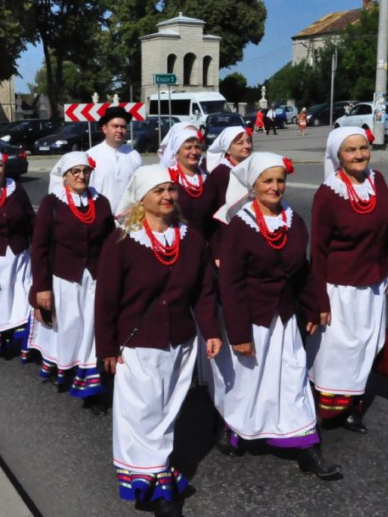 Mieszkańcy powiatu sandomierskiego podziękowali za plony [zdjęcia]