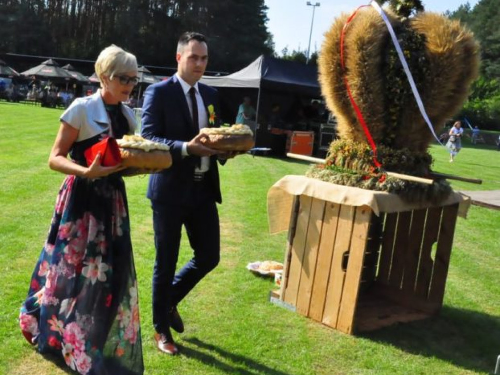 Mieszkańcy powiatu sandomierskiego podziękowali za plony [zdjęcia]