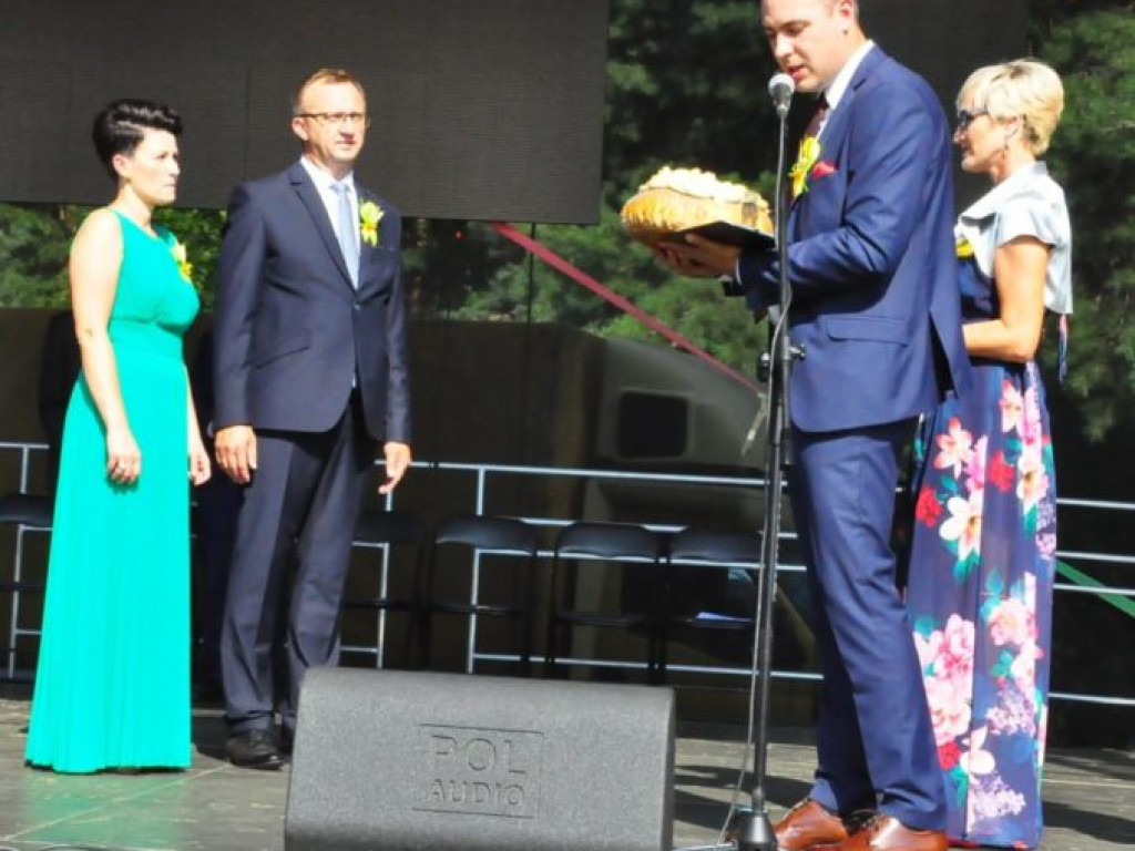Mieszkańcy powiatu sandomierskiego podziękowali za plony [zdjęcia]