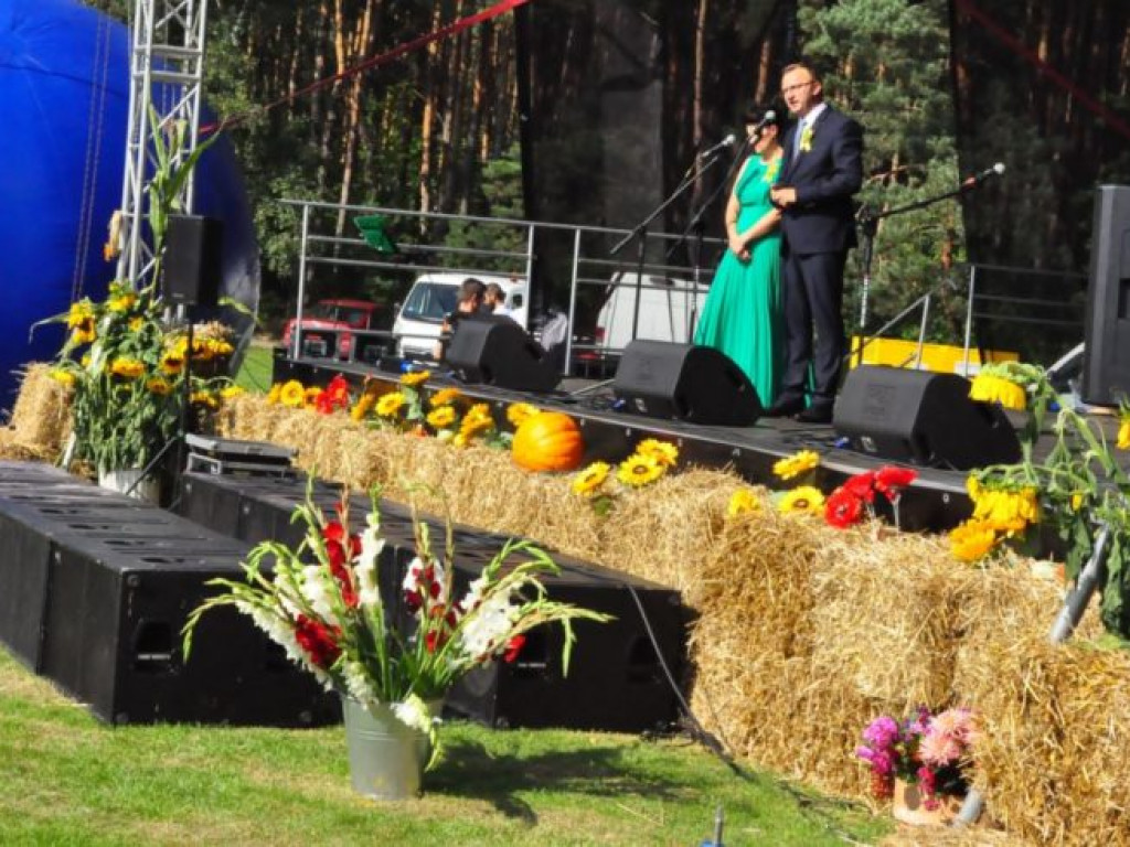 Mieszkańcy powiatu sandomierskiego podziękowali za plony [zdjęcia]