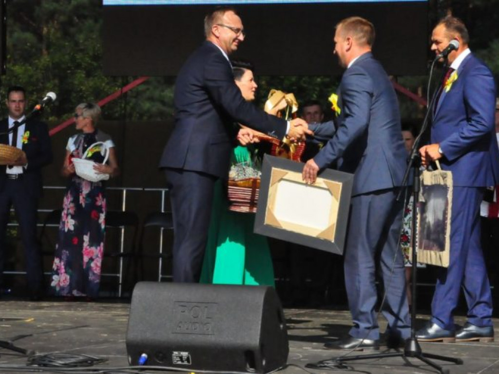 Mieszkańcy powiatu sandomierskiego podziękowali za plony [zdjęcia]